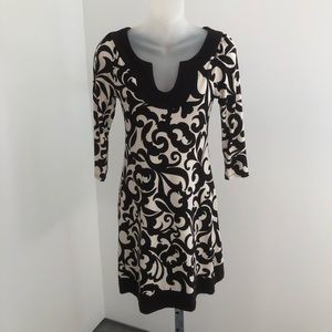Easy long sleeve patterned dress
